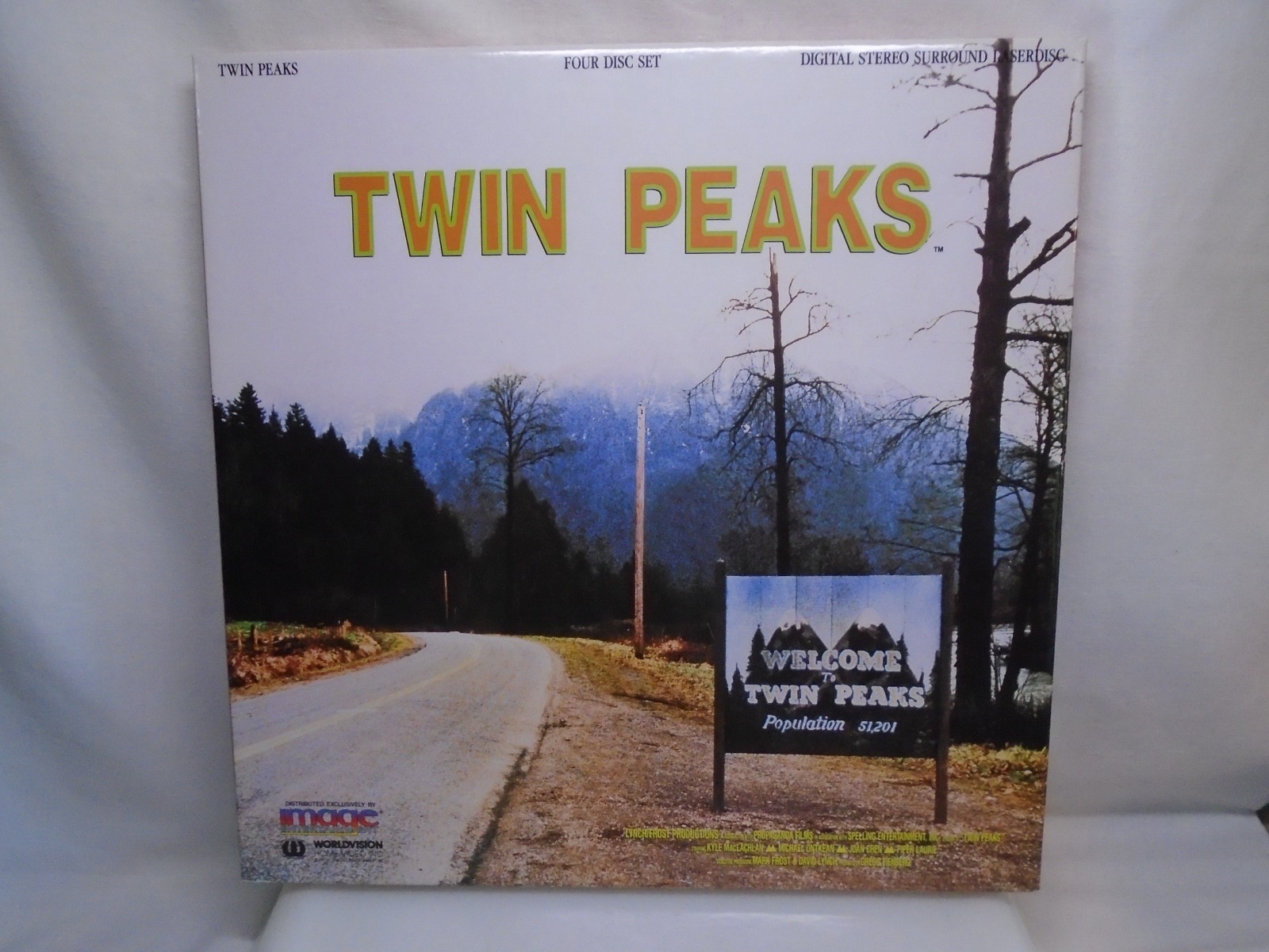 DAVID LYNCH "TWIN PEAKS SEASON 1" 1993 RELEASE LASERDISC BOX SET-EXCELLENT SHAPE