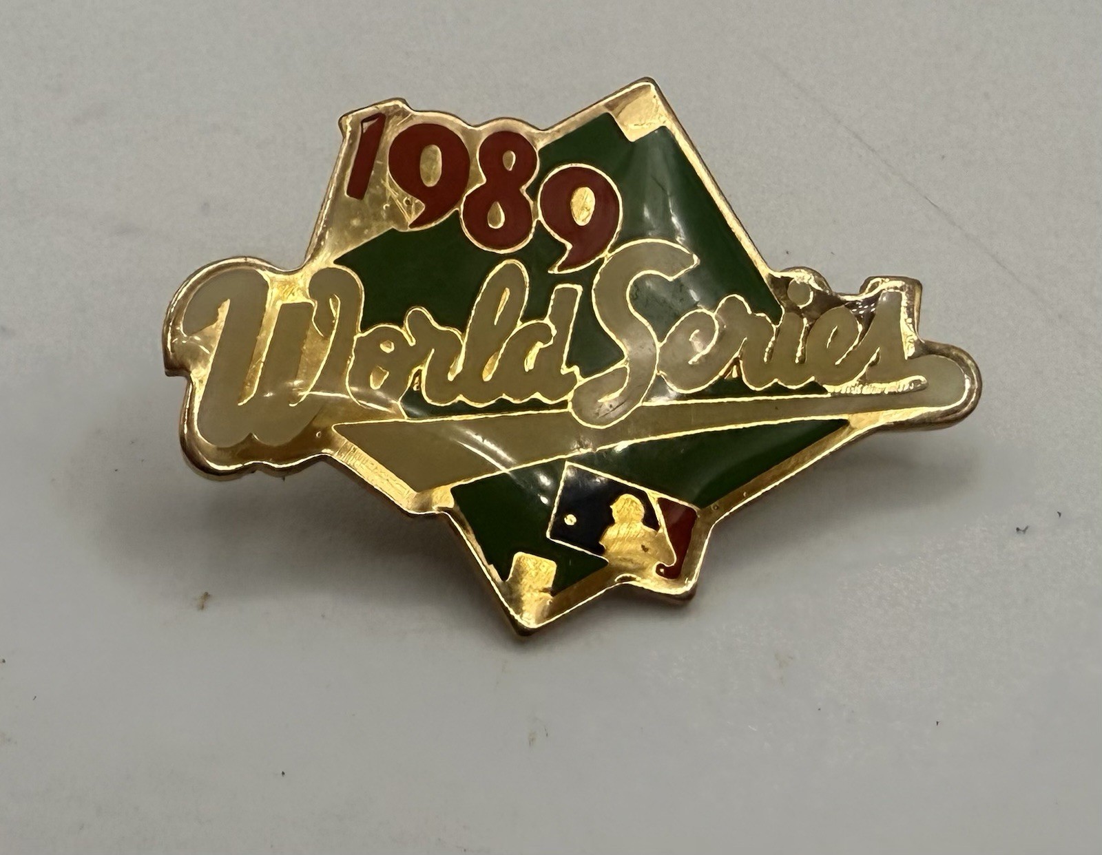 1989 World Series MLB Souvenir Gold Tone Colorful 1.5” Wide Lapel Pin