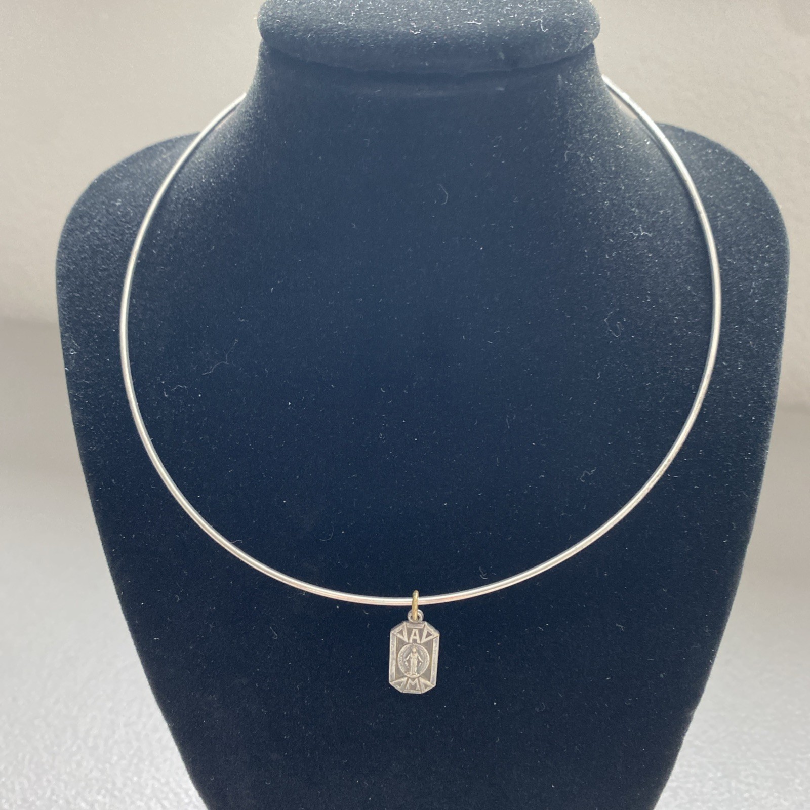 Religious Medal Vintage Dainty Blessed Virgin Mary On Silver Collar Necklace