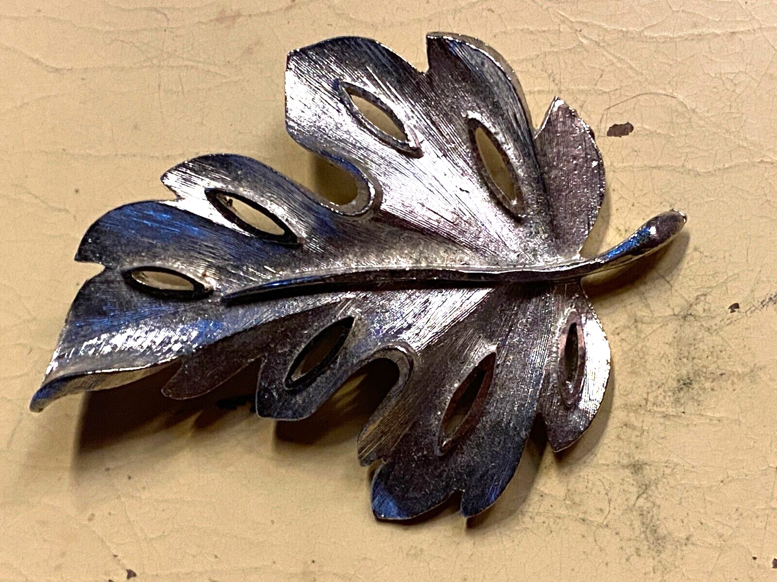 BSK Signed Vintage Silver Tone Leaf Pin Brooch Statement 2 1/2"