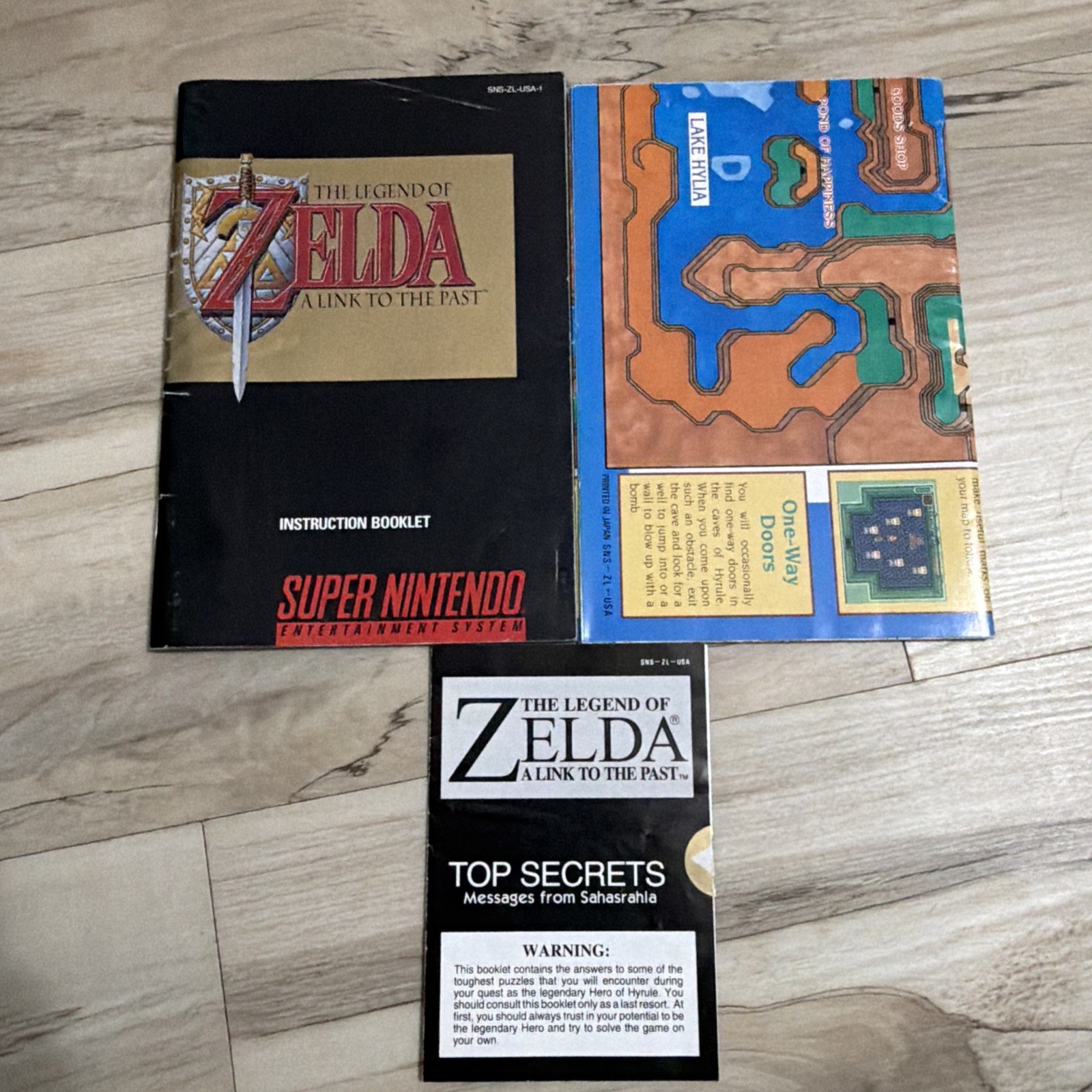 Legend of Zelda A Link to the Past Super Nintendo SNES Manual Map Secrets & Map