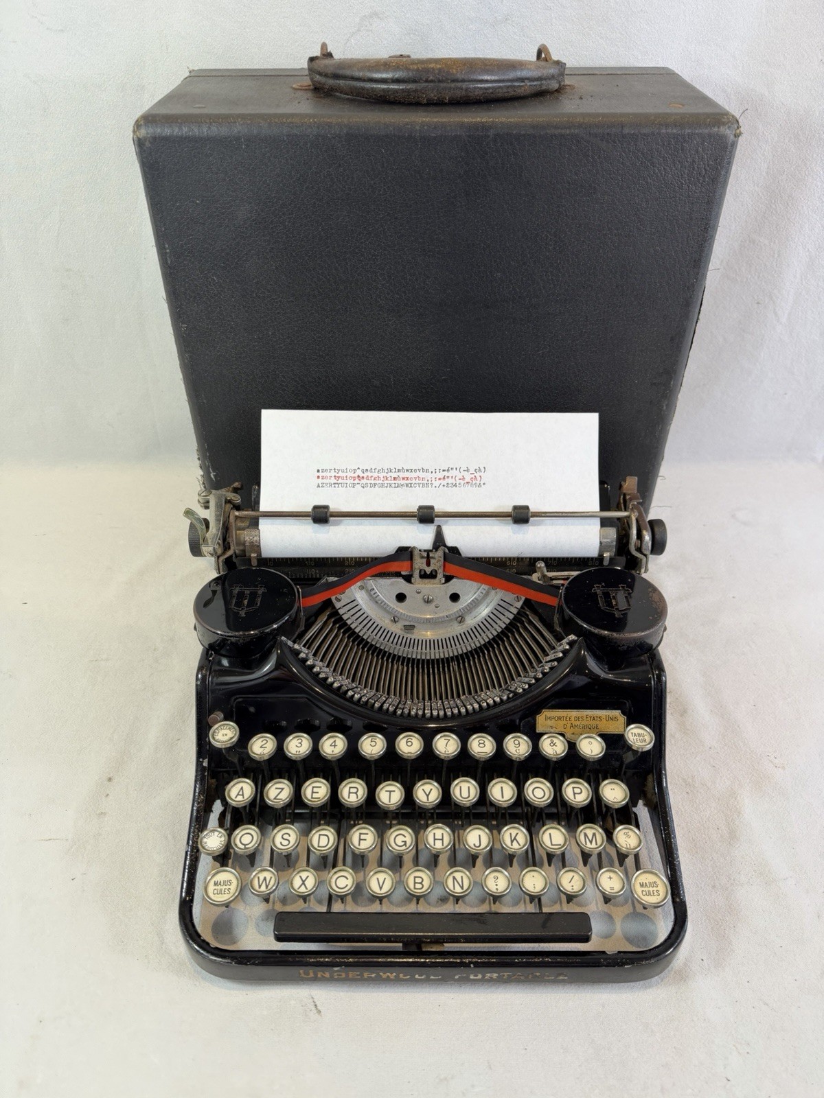 Underwood Portable 3-Bank Azerty - Numéro Of Series Down #0925 - Revised - 1920s