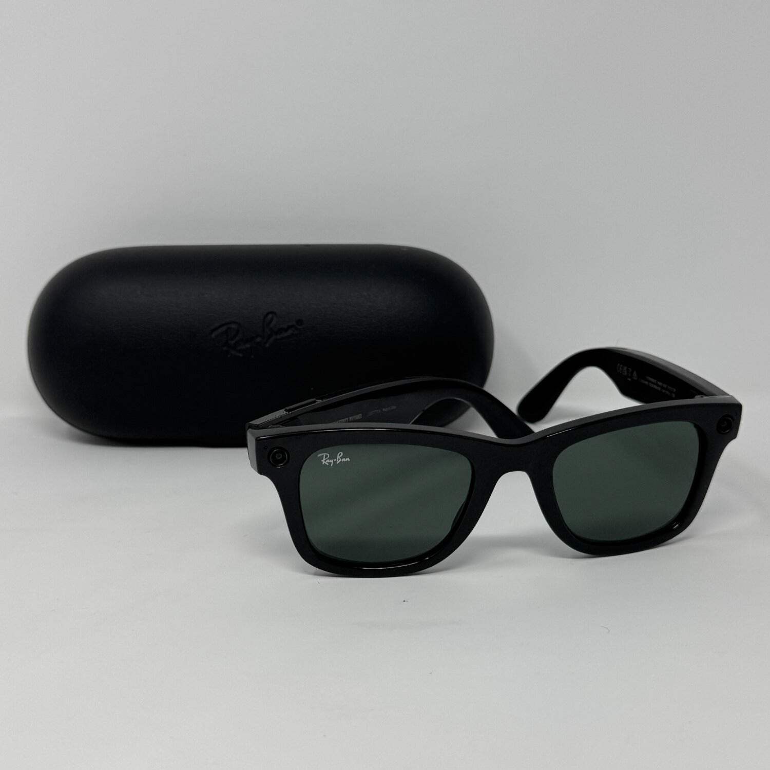 Ray-Ban Meta Wayfarer Smart Glasses RW4002