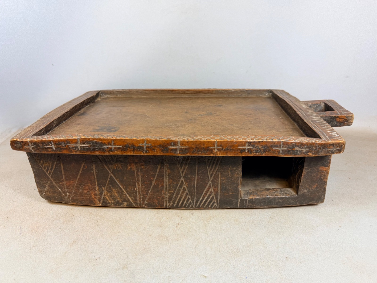 260307 - African Ethiopian GURAGE WOODEN COFFEE TRAY - Ethiopia.