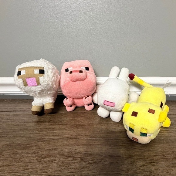 Minecraft Plush Toy Stuffed Animal Toy Lot of 4 Sheep Pig Ocelot Pig and Bunny