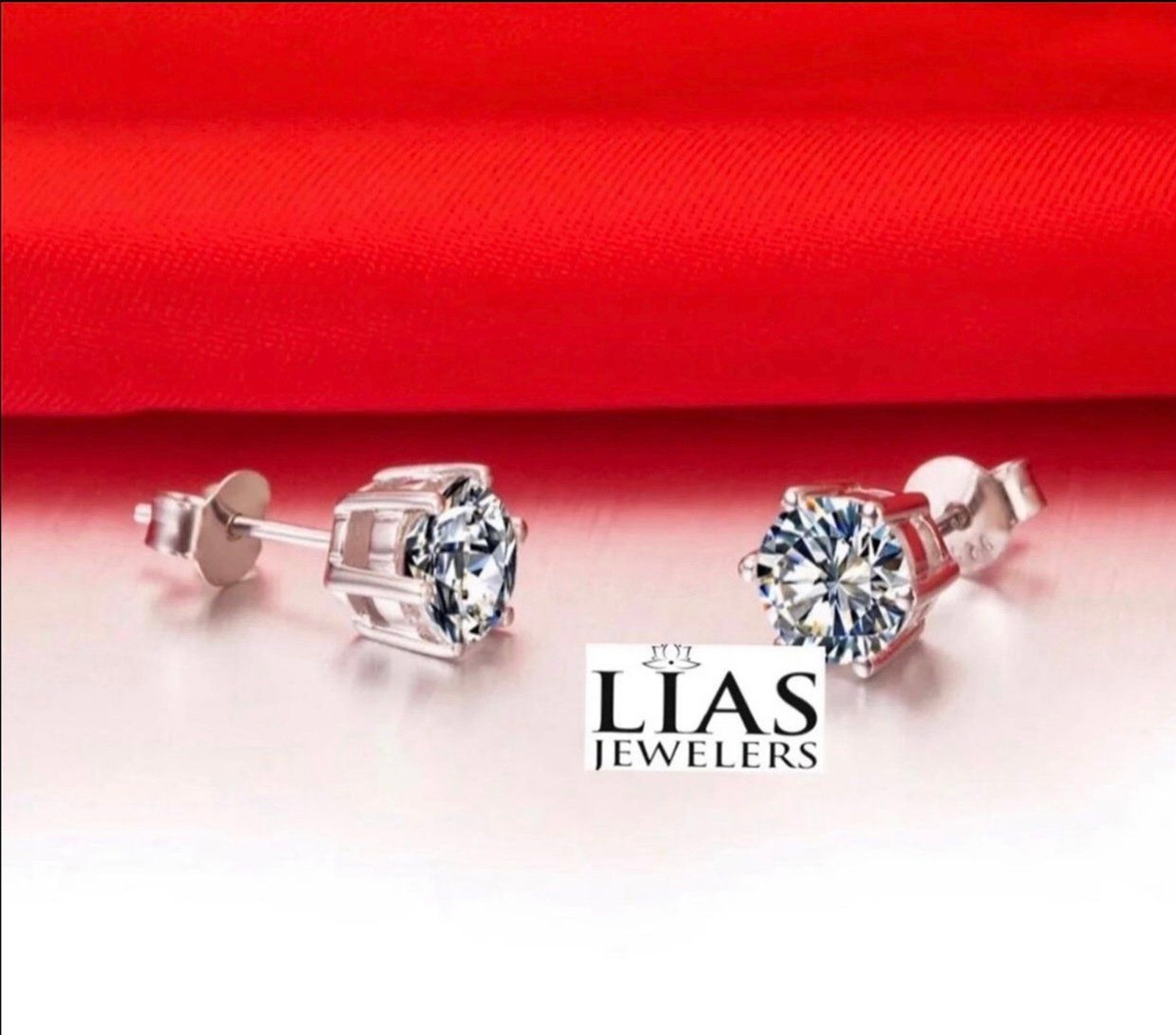 New 18k white gold studs earrings