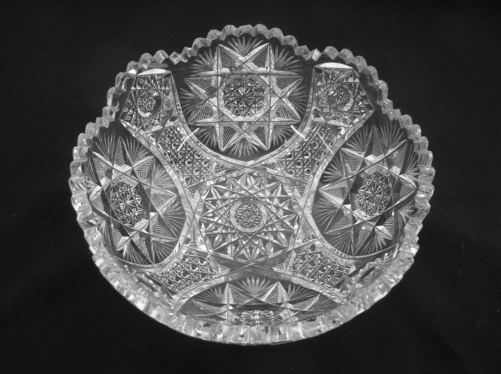 American Brilliant Cut Glass 1876-1916 Meriden Florence Hobstar design bowl