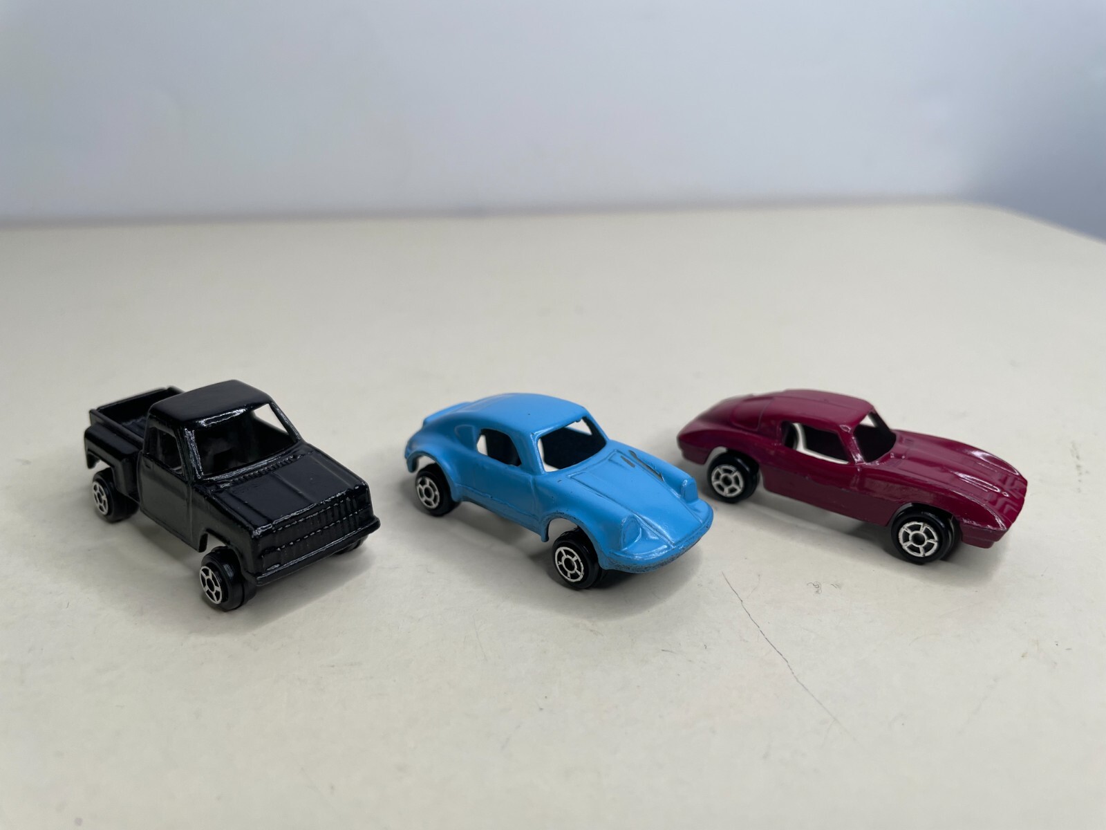 Lot Vintage Tootsietoy Die Cast Car Porsche 1963 Corvette Chevy Stepside Metal