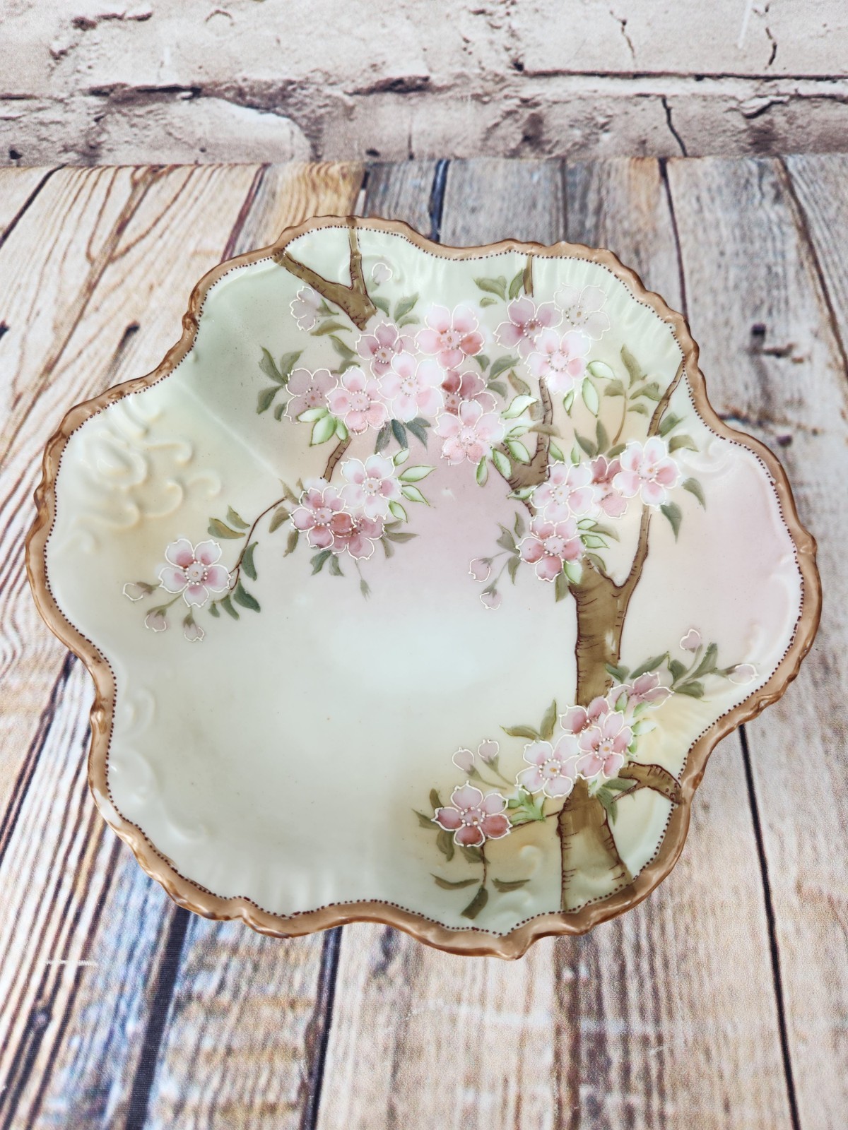 Antique Hand Painted Nippon Japan Cherry Blossom Cabinet Plate 1891-1921