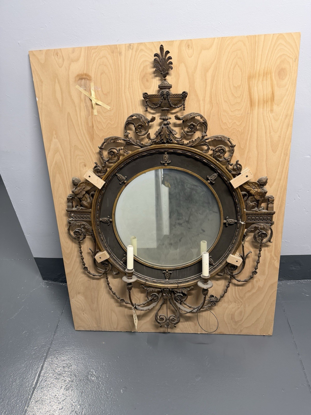 Regency Giltwood Convex Girandole Mirror
