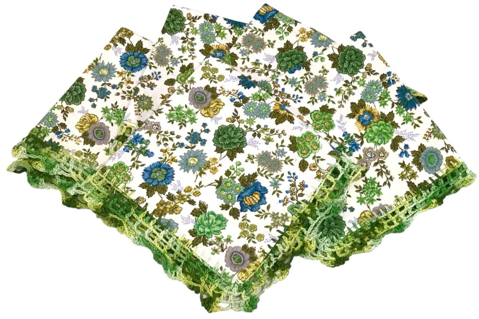 Set of 6 cottage core vintage Floral placemats / Napkins Hand Crochet Trim