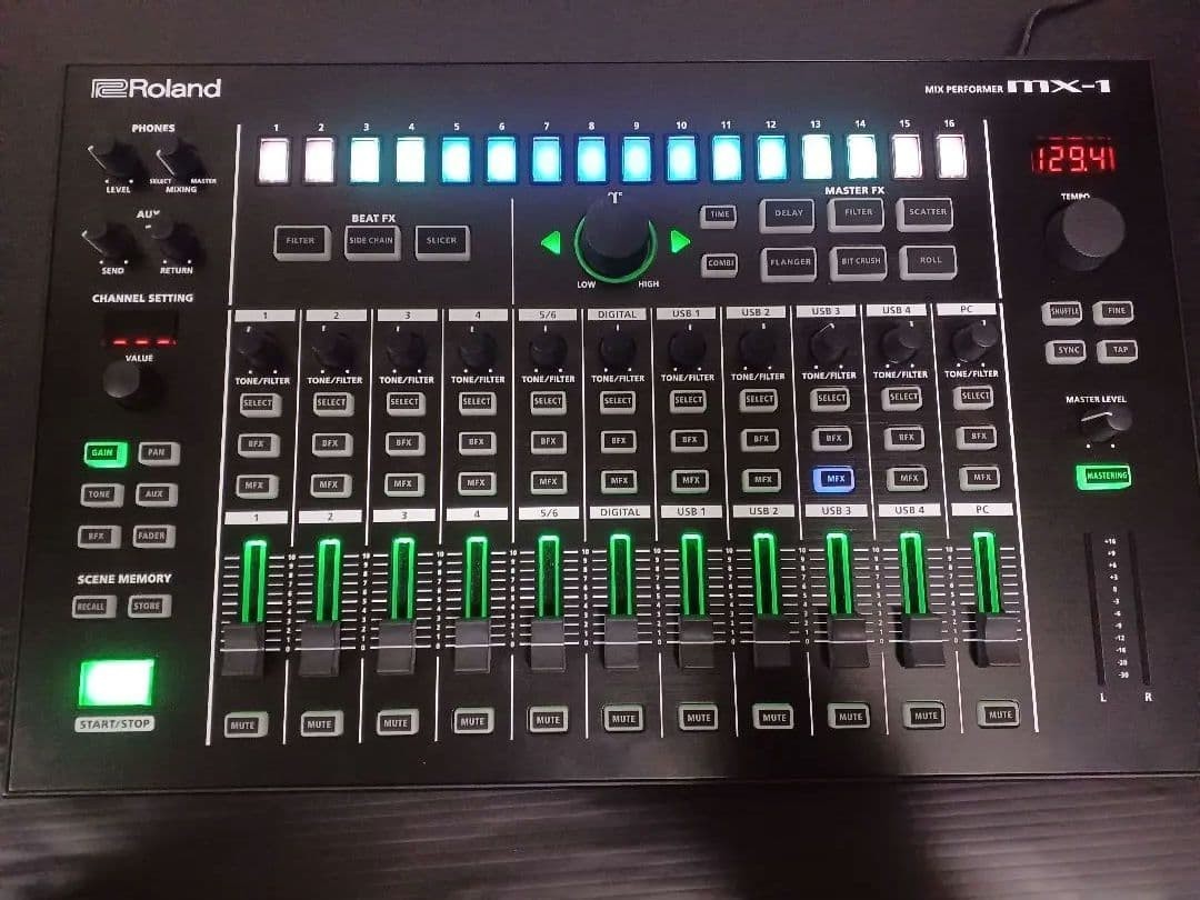Roland AIRA MX-1 Mix Performer  Audio Interface & 18 Channel  Digital Mixer