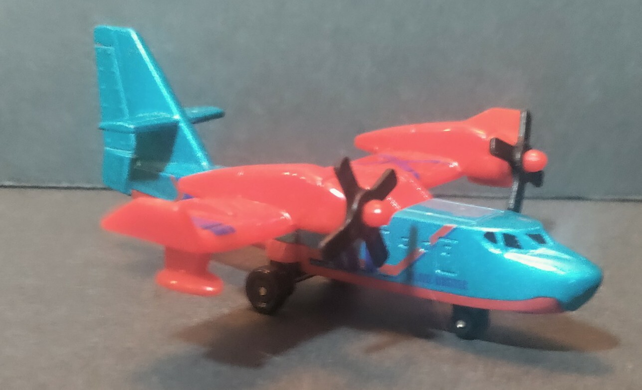 Matchbox 2009 Blaze Buster 87 Teal Red