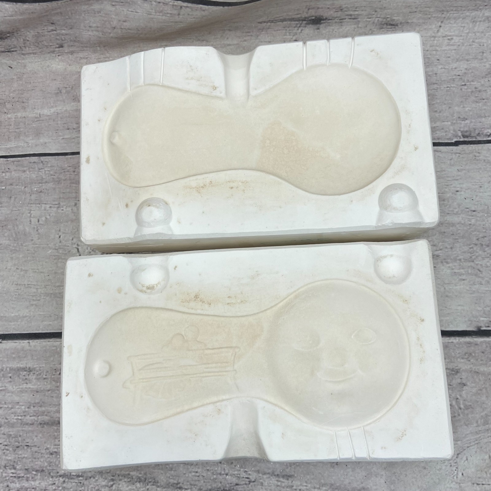 Unbranded Ceramic Casting Mold Sitting Bench With Sun Smiley Face
