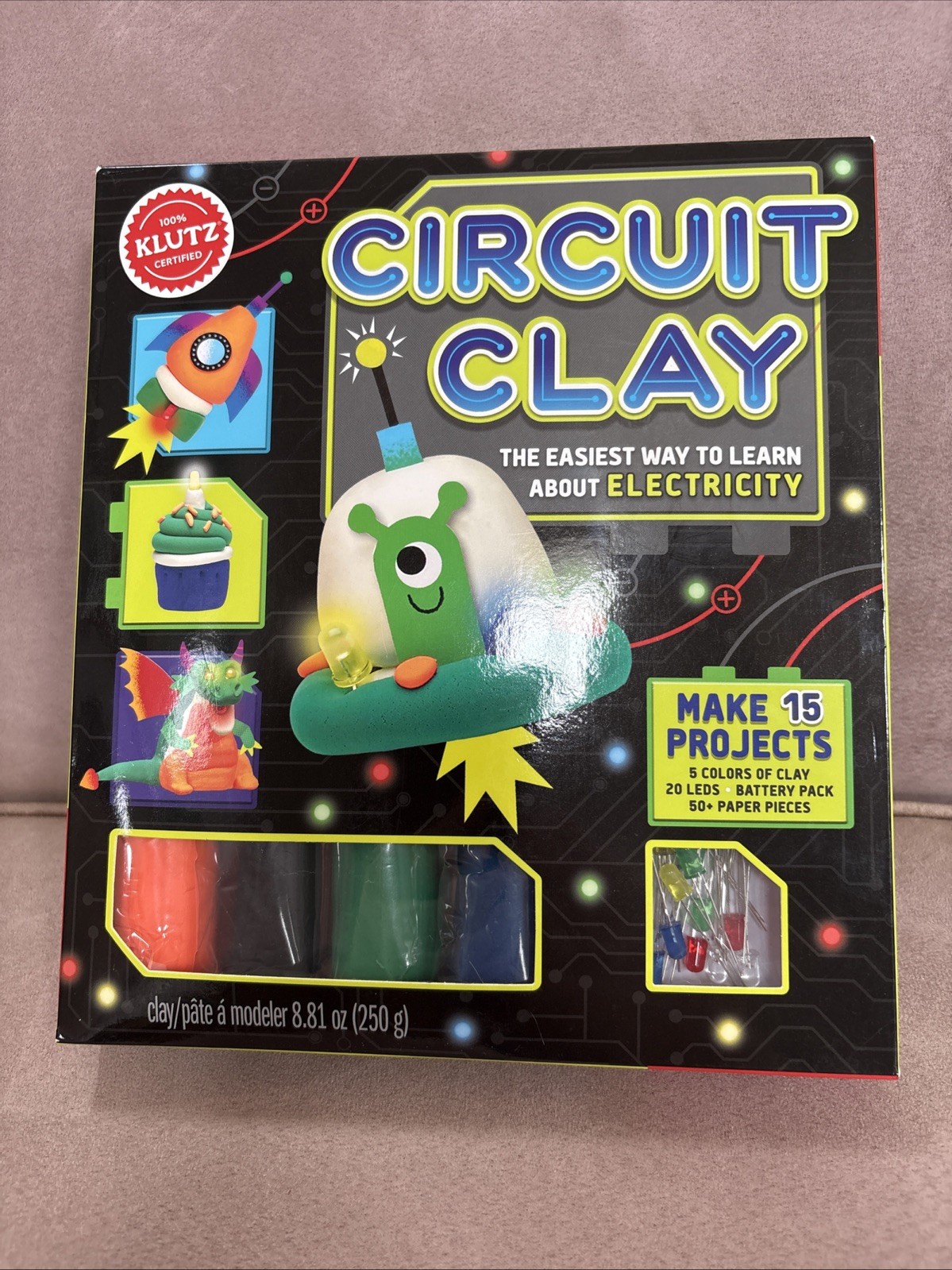 Klutz K810636 Circuit Clay Arts & Crafts Makes 15 Projects Book