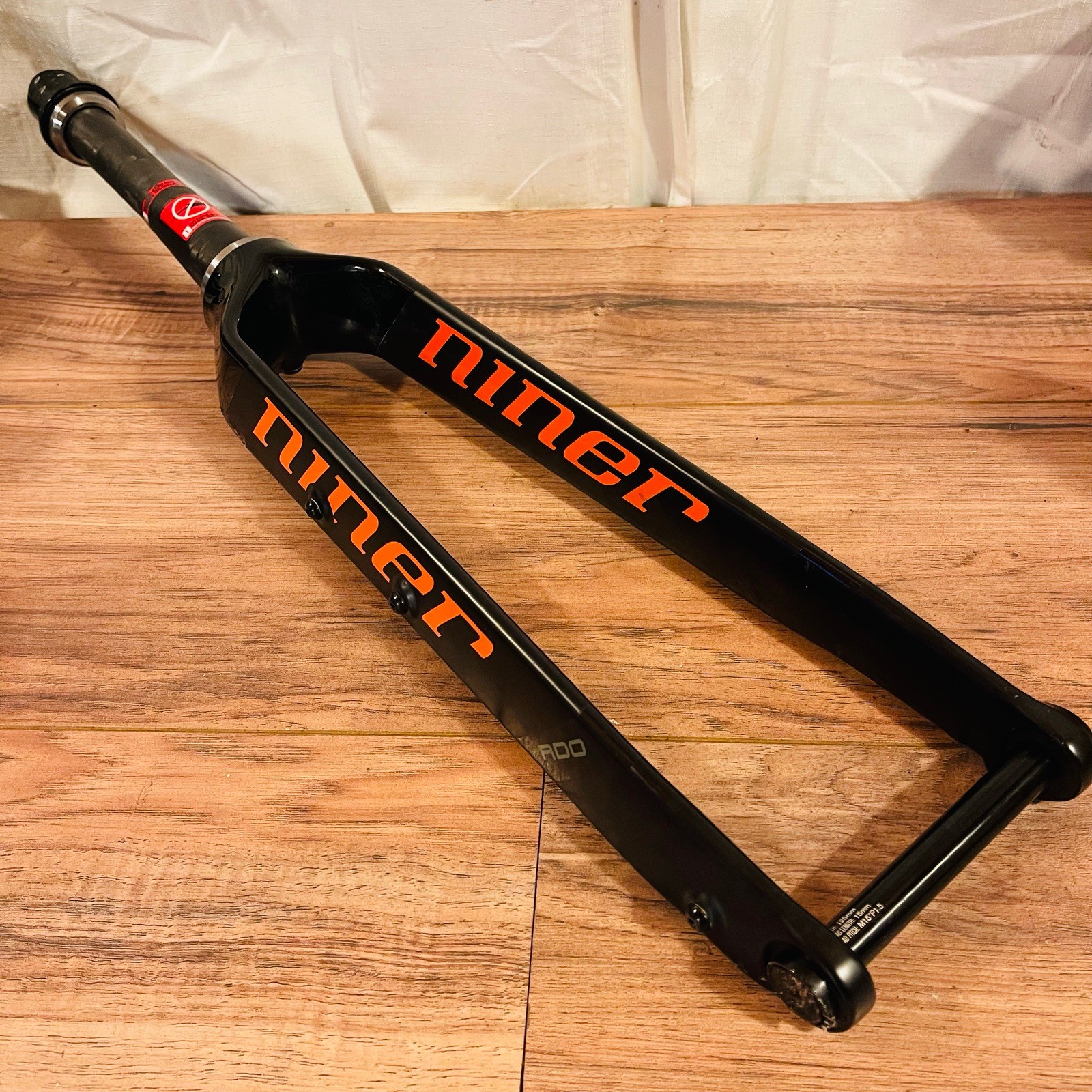 Niner RDO Taper Gravel Fork 15mm x 100mm Black & Orange 212mm + Headset Cap Axle
