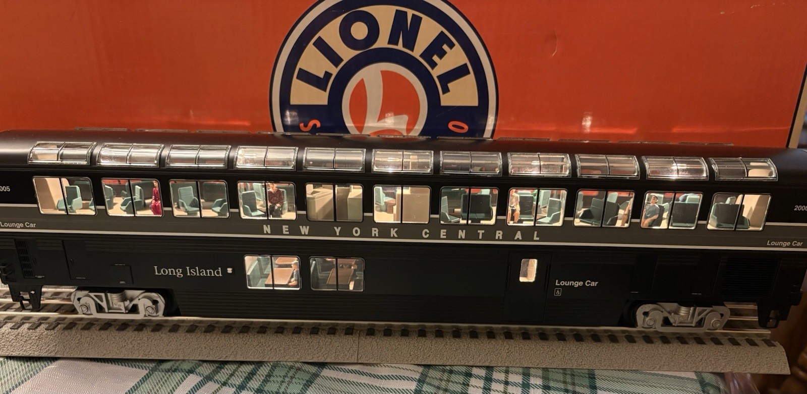 Lionel New York Central Superliner 4 & 2 Car Set 6-15300, 6-15316 NYC Hi Level