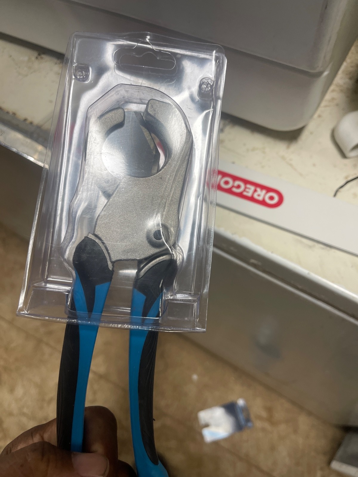 Sharkbite PRO-grade Pipe Cutter #25880  SAME DAY SHIP OUT !!!