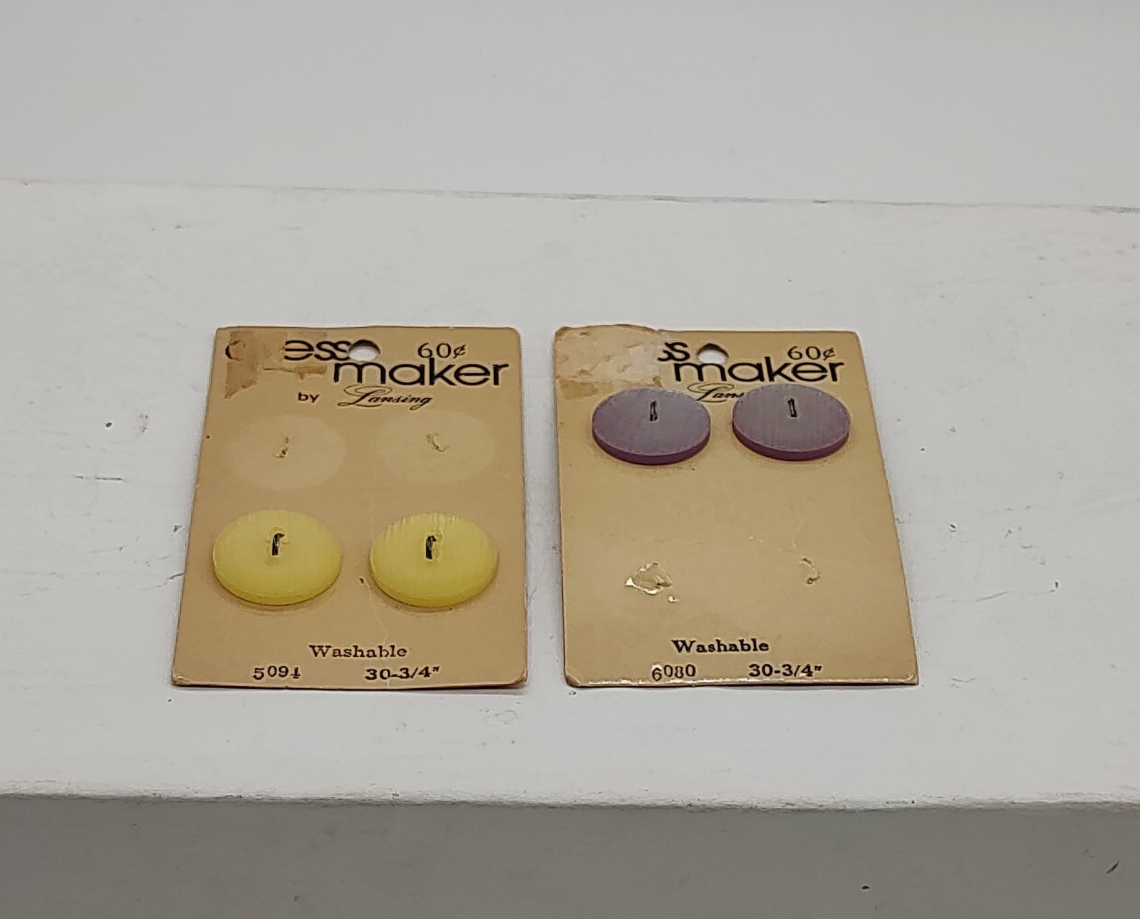 vintage lot of 2 Cards of  Size 30 Glass Maker By Lansing 2 Hole buttons