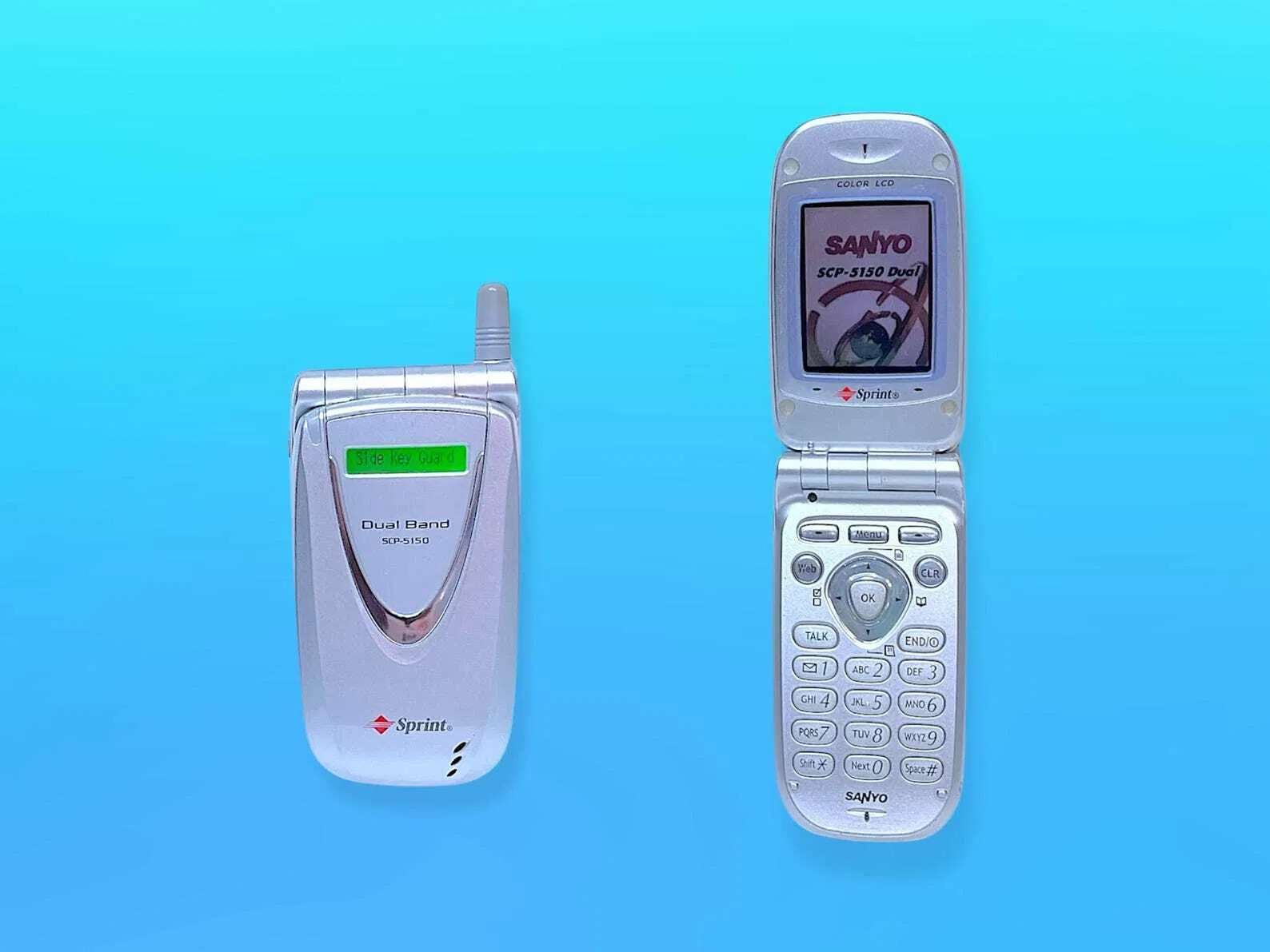 Vintage Y2K Mobile Flip Cell phone.Rare.