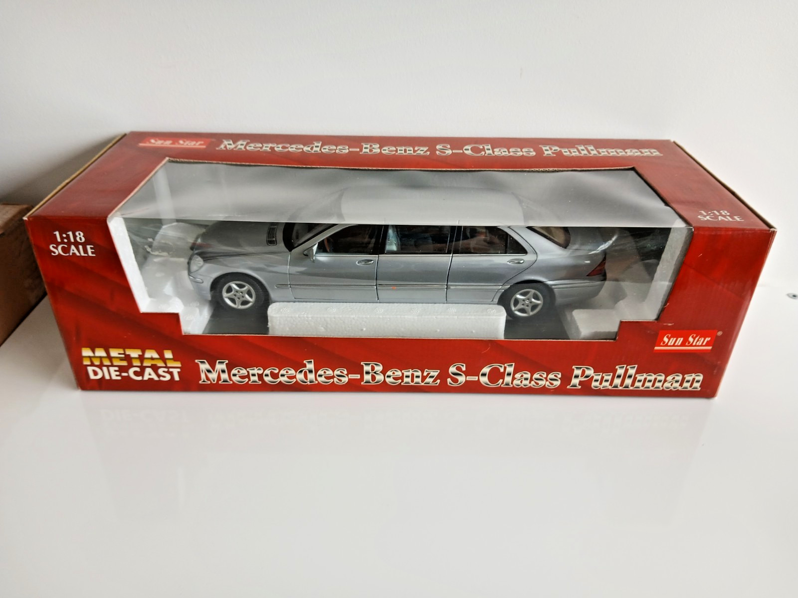 1:18 Sunstar Mercedes-Benz S600 Pullman VV 220 Brilliant Silver Sun Star