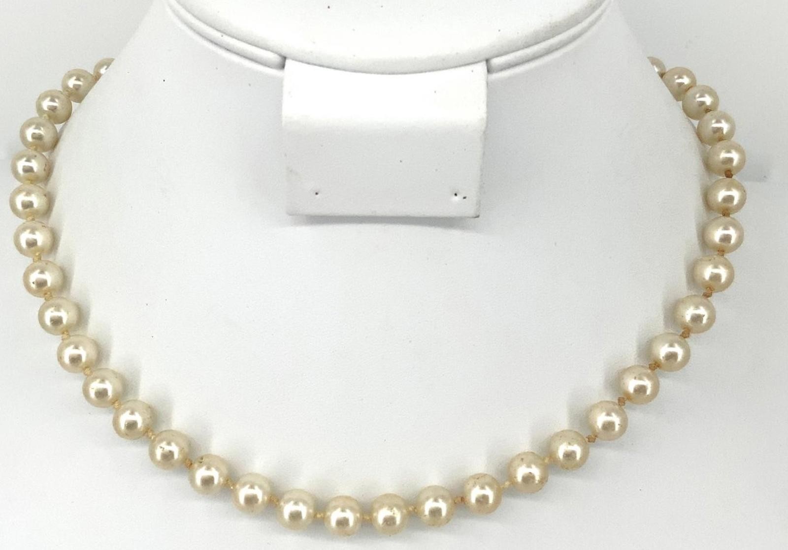 Vintage Faux Pearl Mid Century Choker Cream Glass Bead Gold Tone Barrel Clasp