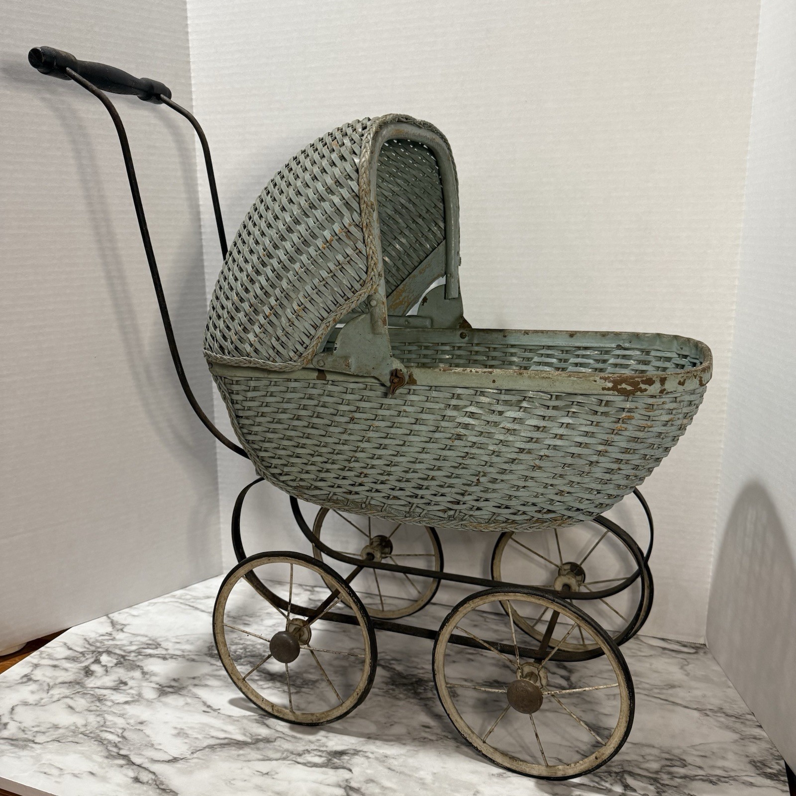 vintage baby doll carriage buggy Mint Green / Blue Green Patina Stroller Pram￼