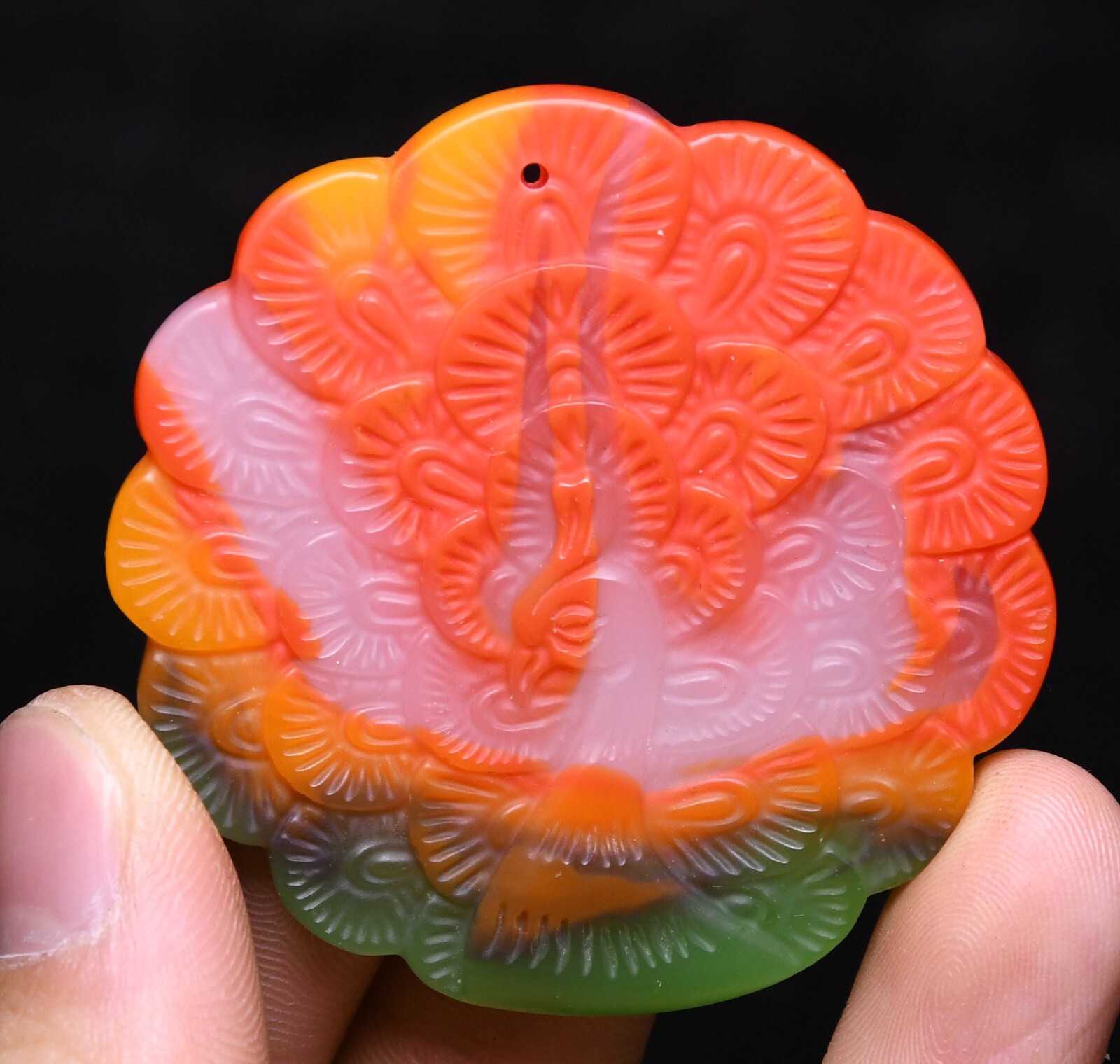 5CM Old Dynasty Color Jade Carved Peacock Peafowl Bird Yubi Yu Bi Amulet Pendant