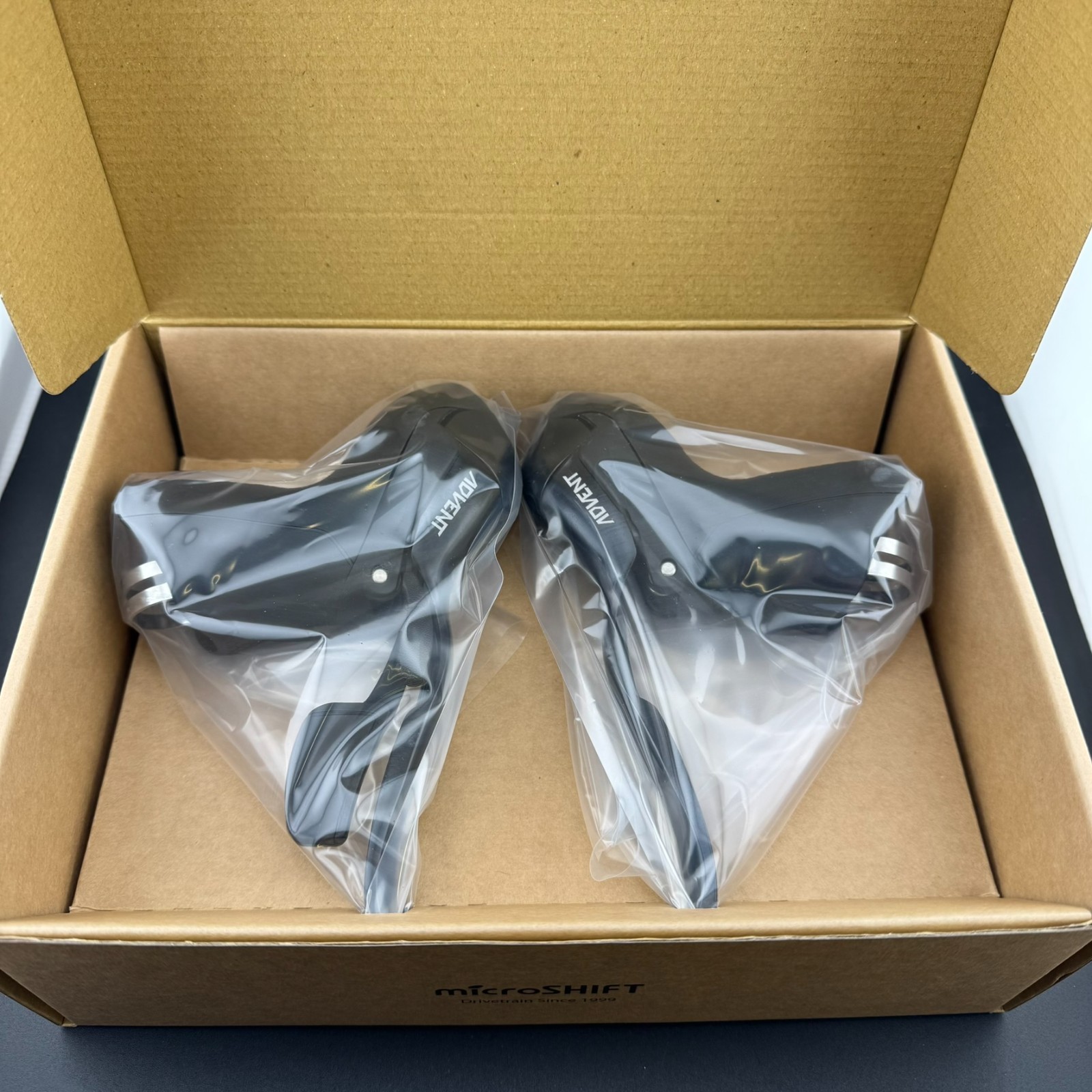 microSHIFT Advent SM-M090 Drop Bar Brifter Shifter Pair 1x9spd for ADVENT System