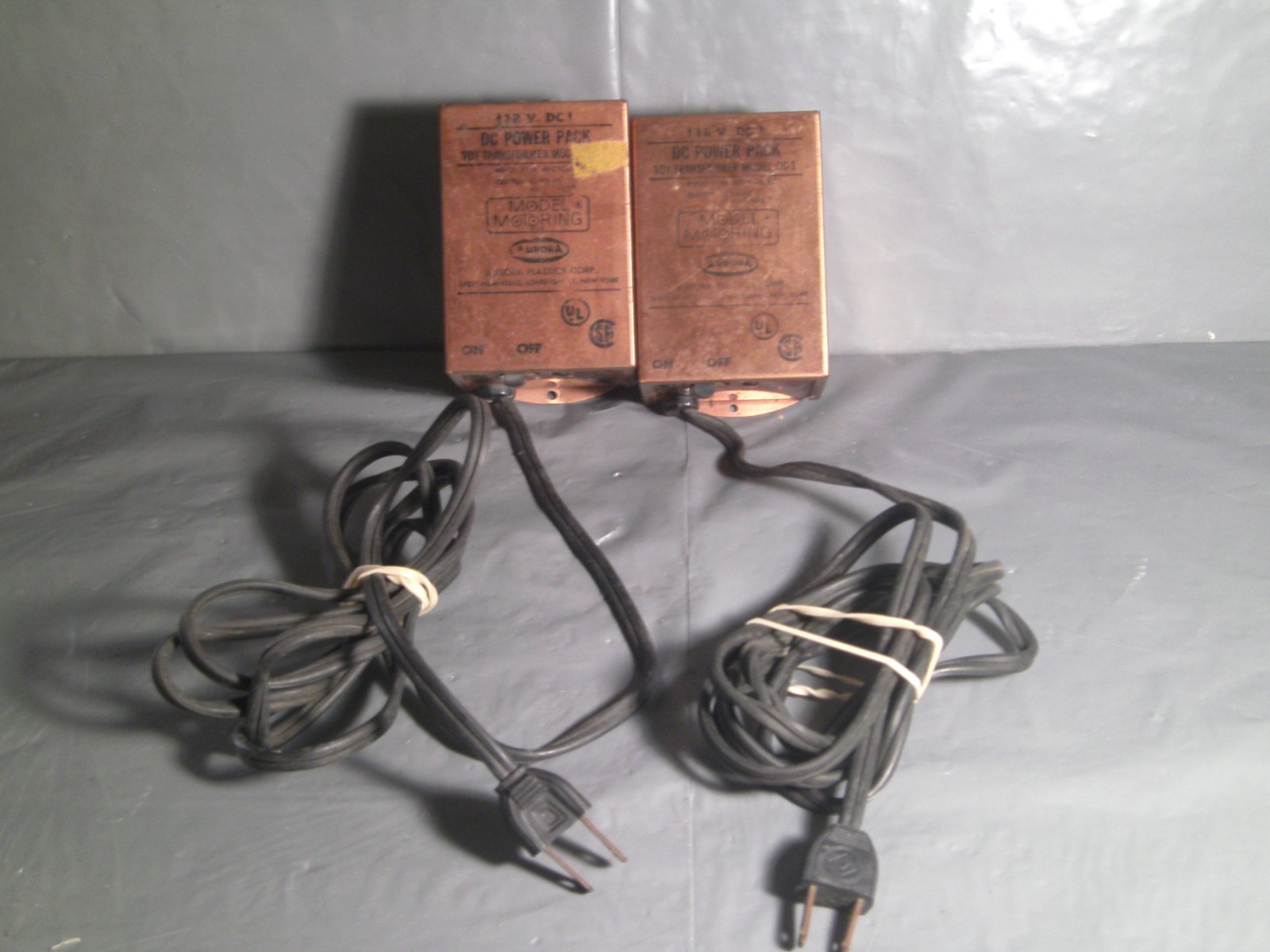 (2) Lionel Car and Aurora Model Motoring 18 V DC Power Packs