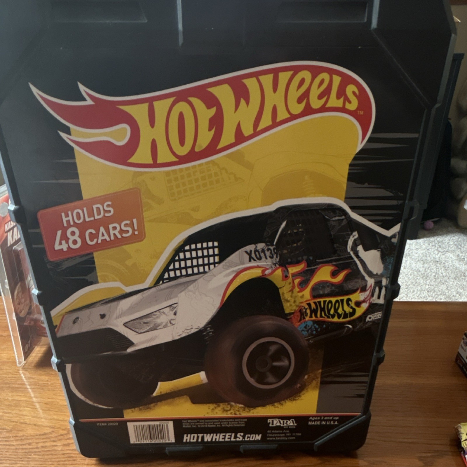 2016 Hot Wheels Carry Case 1/64 (Holds 48 Cars)