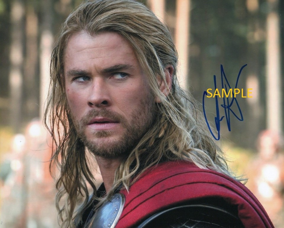 CHRIS HEMSWORTH #2 REPRINT AUTOGRAPHED 8X10 PHOTO SIGNED MAN CAVE GIFT AVENGERS