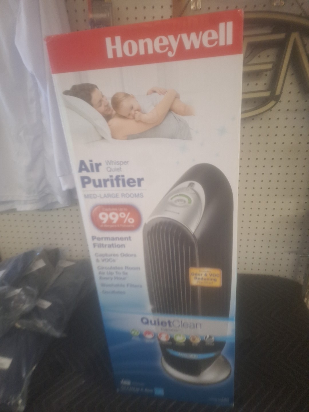 Honeywell HFD-120-Q QuietClean Air Purifier with Permanent Washable Filters NEW