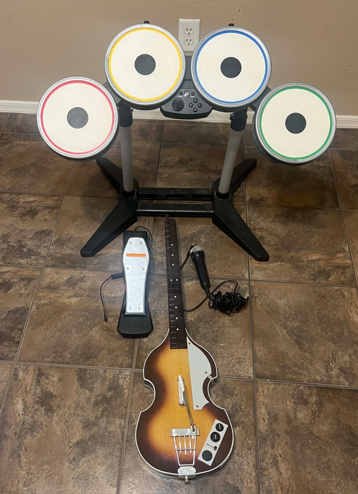 Beatles Rock Band PlayStation3 PS3 Drum Guitar Set Bundle No Dongle untested