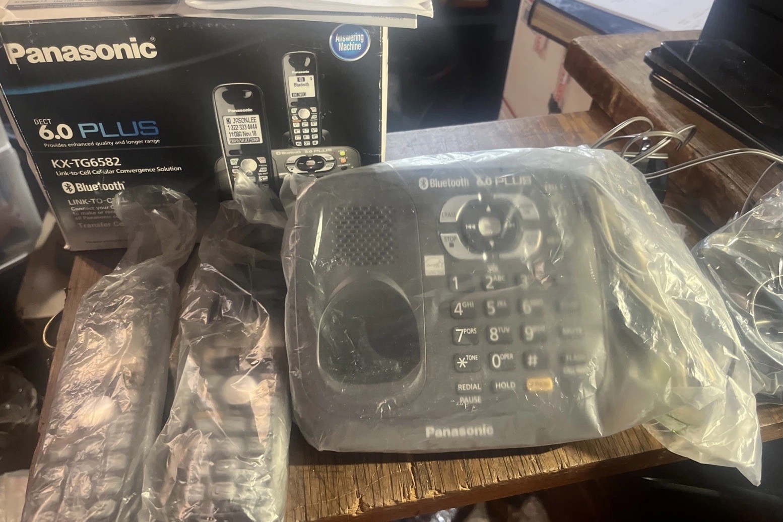 Panasonic 6.0 Plus Wireless Telephone System W Bluetooth KX-tg6582