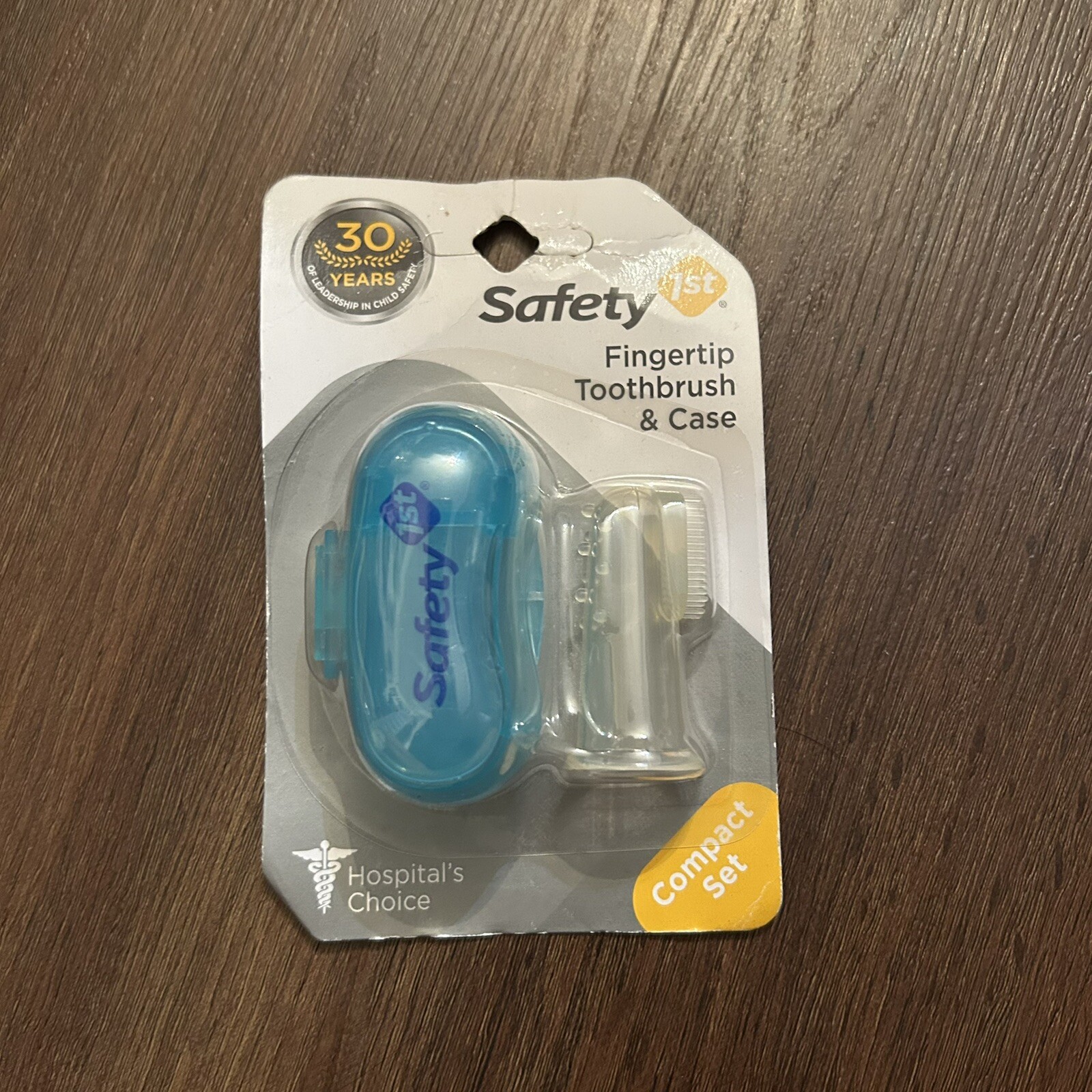 Safety 1st Fingertip Toothbrush & Case Compact Set New
