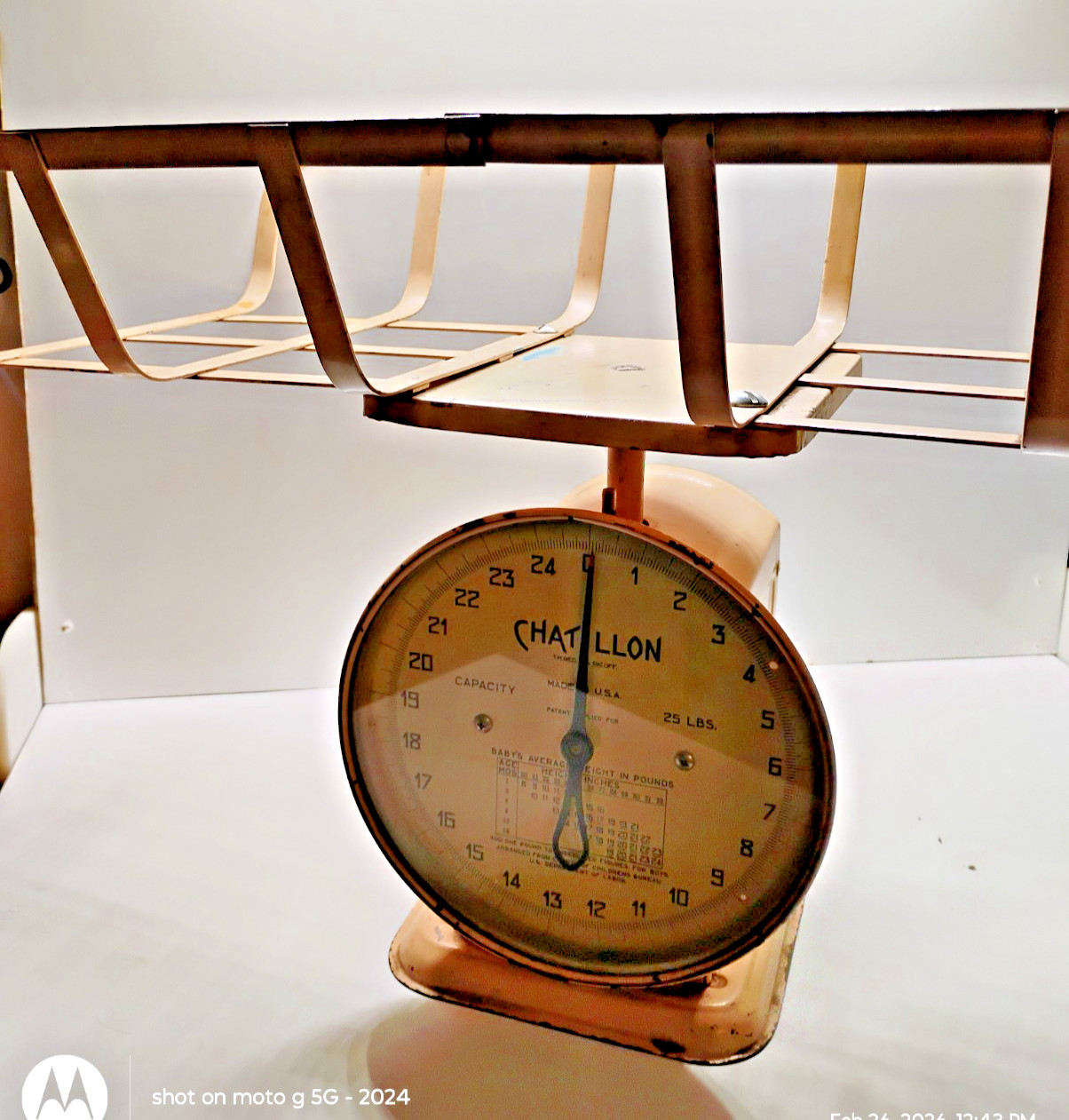 ANTIQUE CHATILLON, CAPACITY 25 LB, ,FUNCTIONAL SCALE FOR BABY,MADE IN USA,  (AT