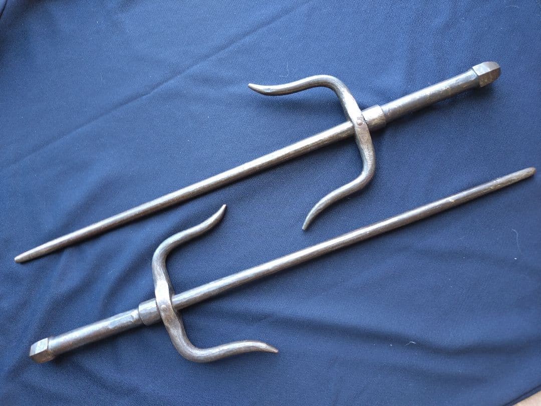Iron Sai Ryukyu Kobudo Martial Art Weapon Traditional 18.50 in / 47cm Pair Japan