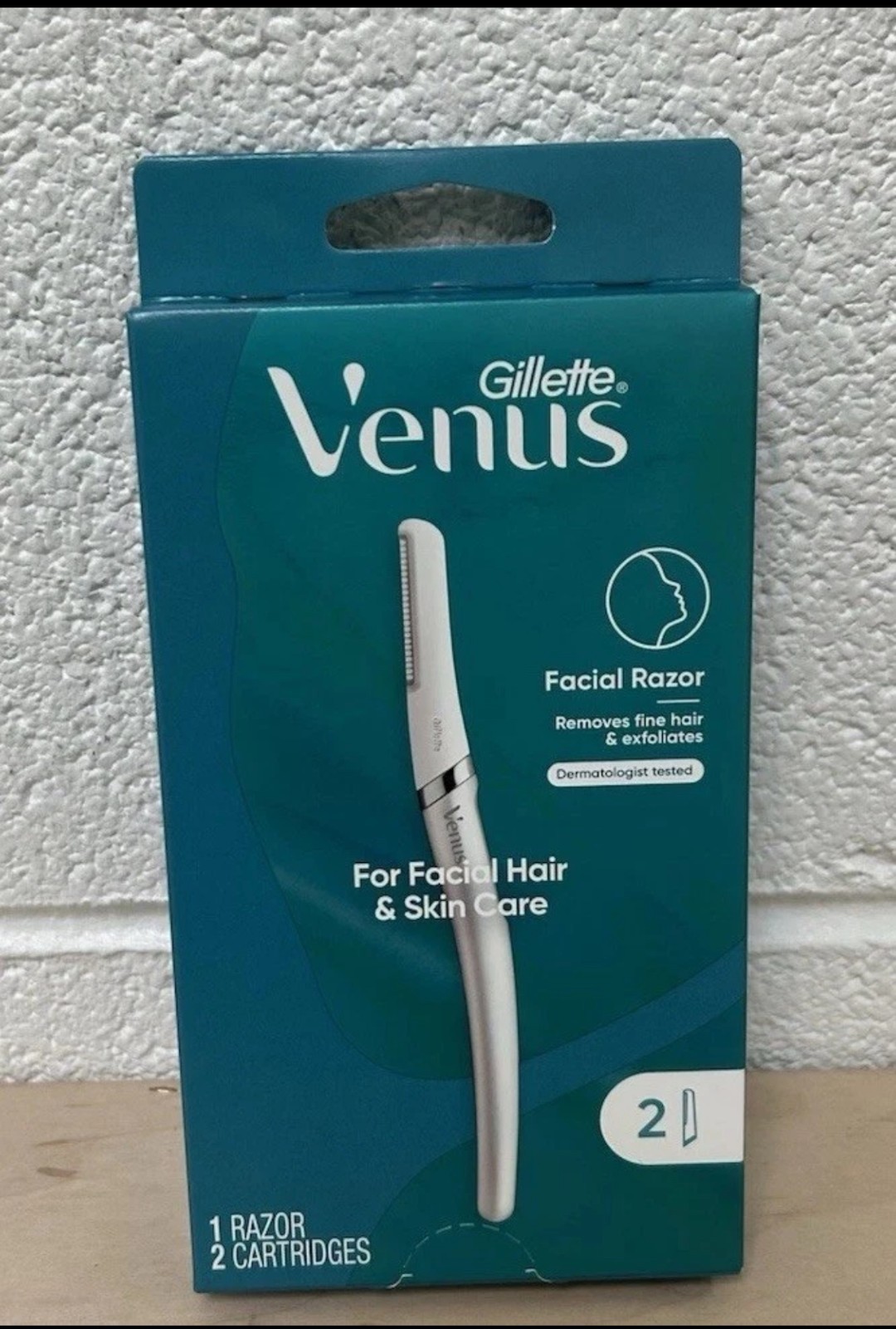 Woman's Gillette Venus Facial Razor , Fine Hair And Exfoliate Skin, 2 Cartridges