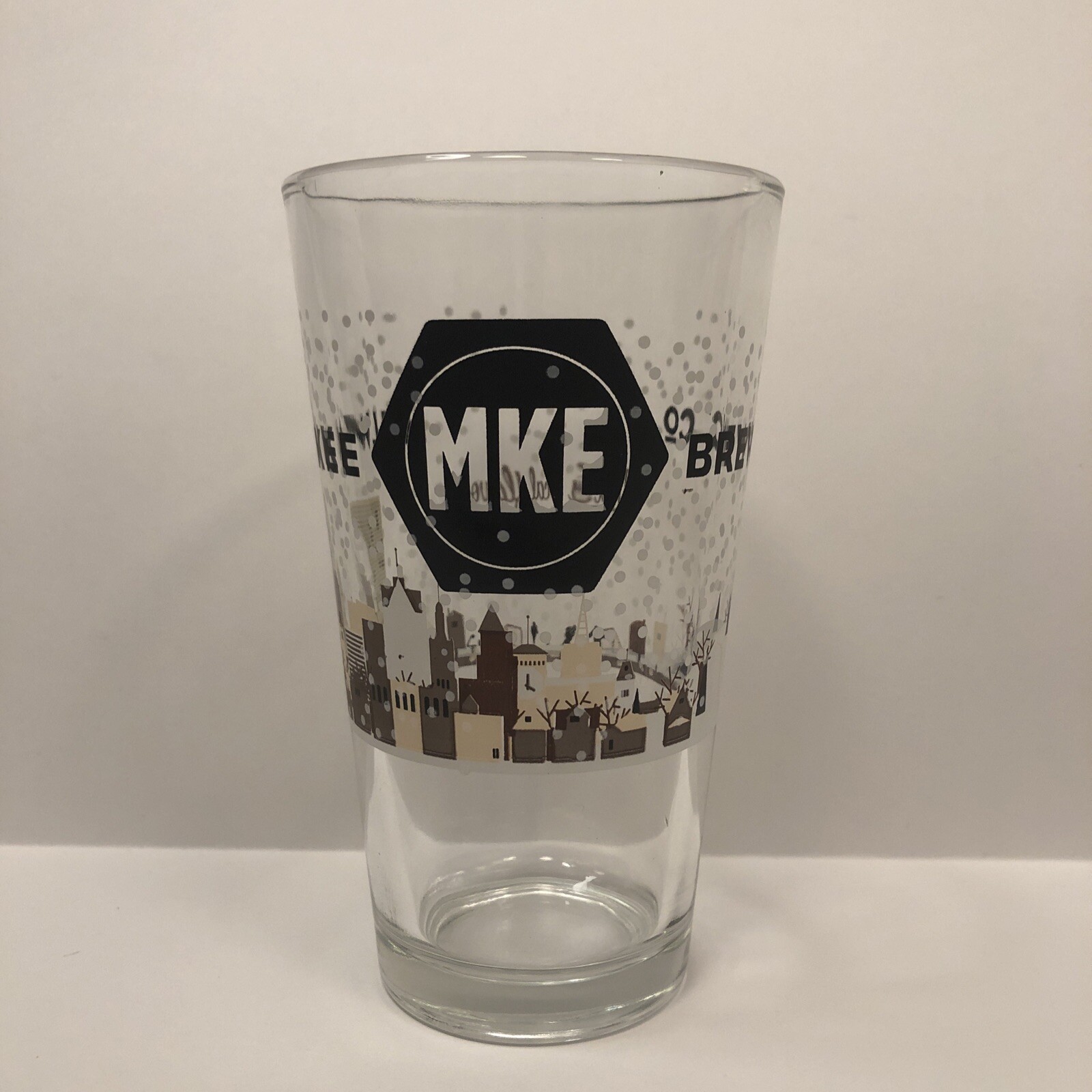 Milwaukee Brewing Company Pint Beer Glass City Skyline Brown White