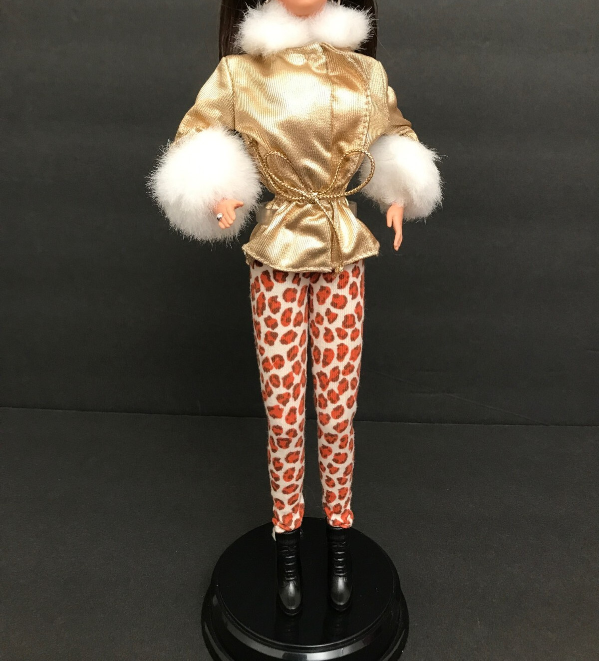 Fashion Avenue Barbie Doll Retro Outfit New Just Removed from Box