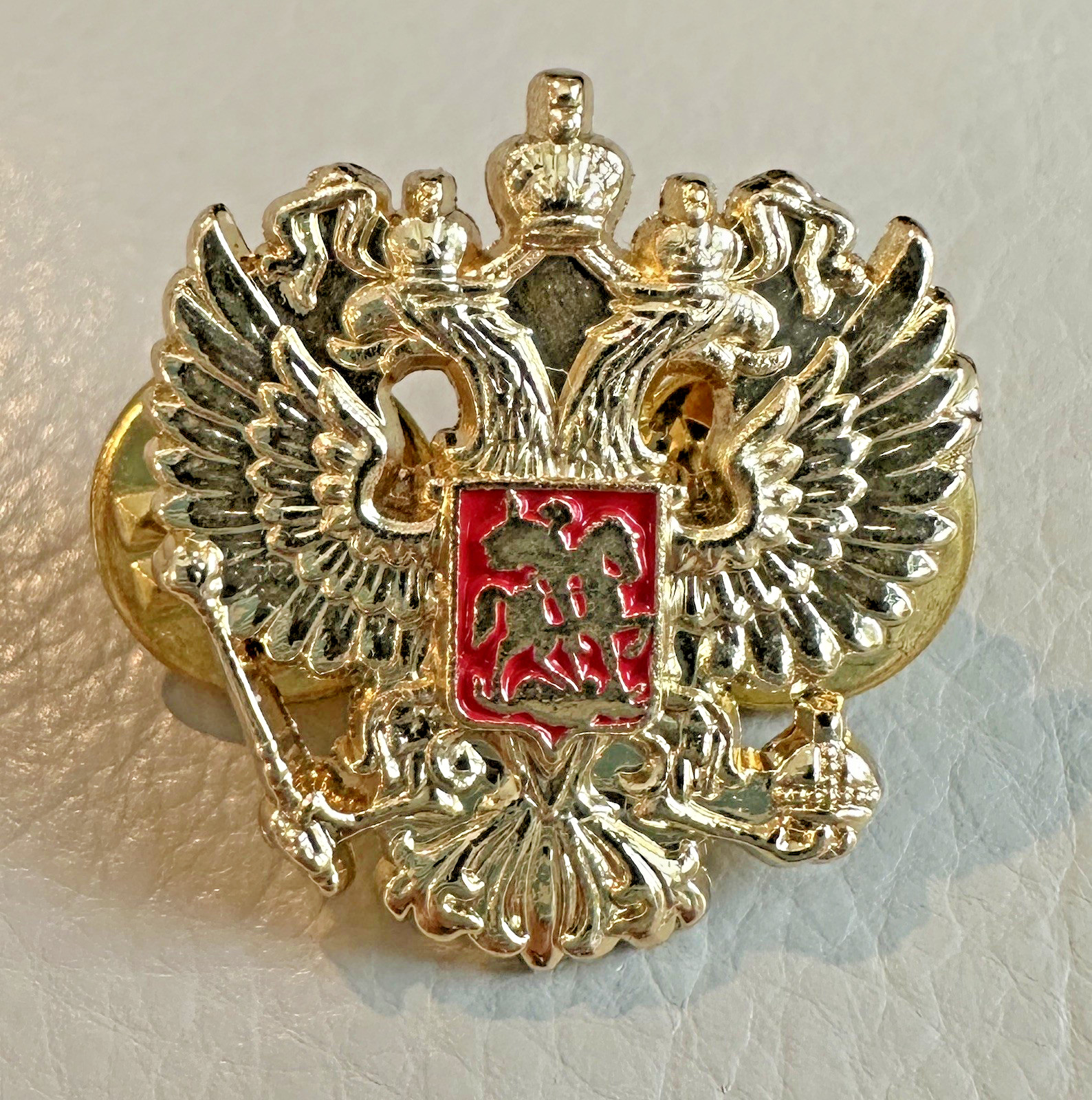 RUSSIAN COAT OF ARMS EMBLEM LAPEL HAT PIN BADGE Gold Tone & Enamel 1 INCH