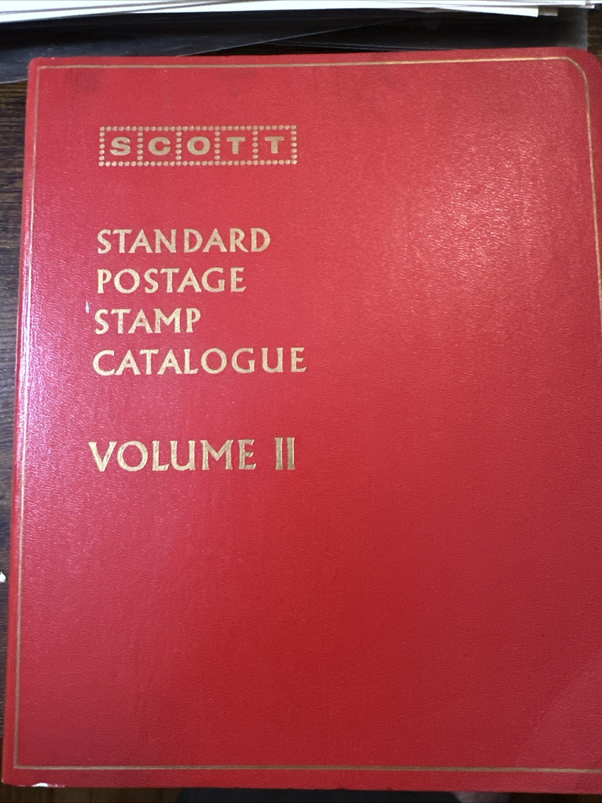 Scott Standard Postage Stamp Catalogue 1975 Vol 2. $1 & Shipping.