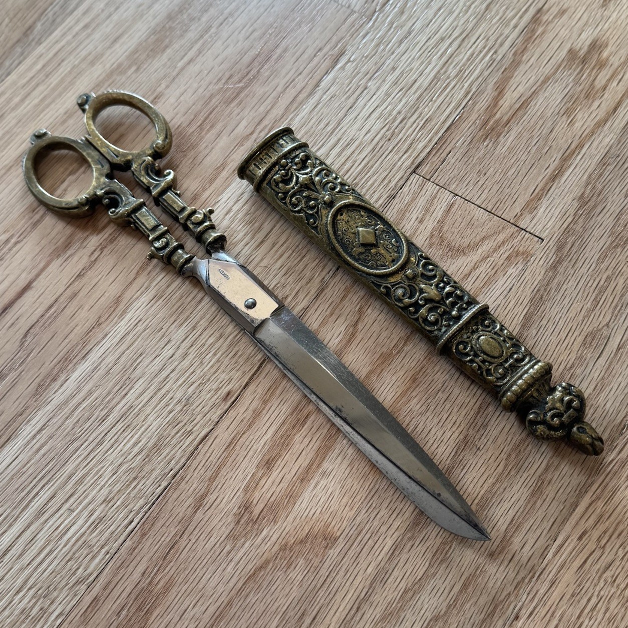 Antique/ Vintage Victorian Ornate German Heavy Brass Handled Scissors & Sheath