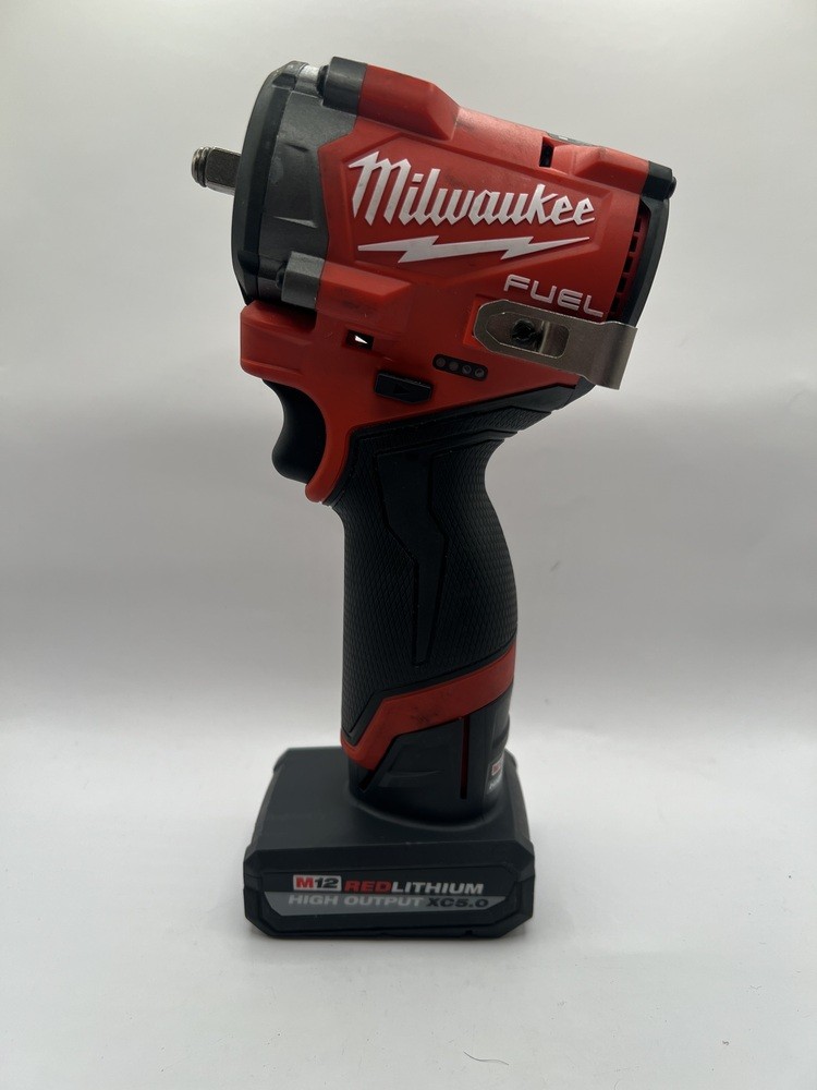 MILWAUKEE 2562-20 12V 3/8" IMPACT WRENCH W/ HIGH OUTPUT XC5.0Ah BATTERY