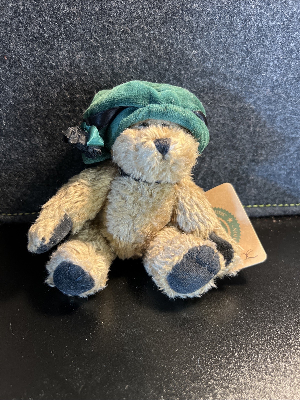 Boyds Bears Blanche de Bearvoire With Green Hat  7” Bear Archive Collection