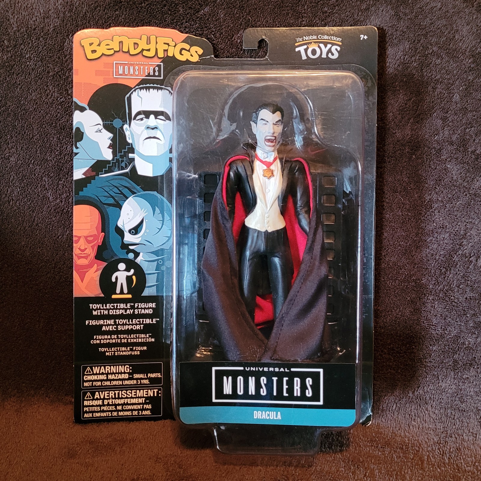 The Noble Collection Universal Monsters Dracula Figure 2021 NN1162