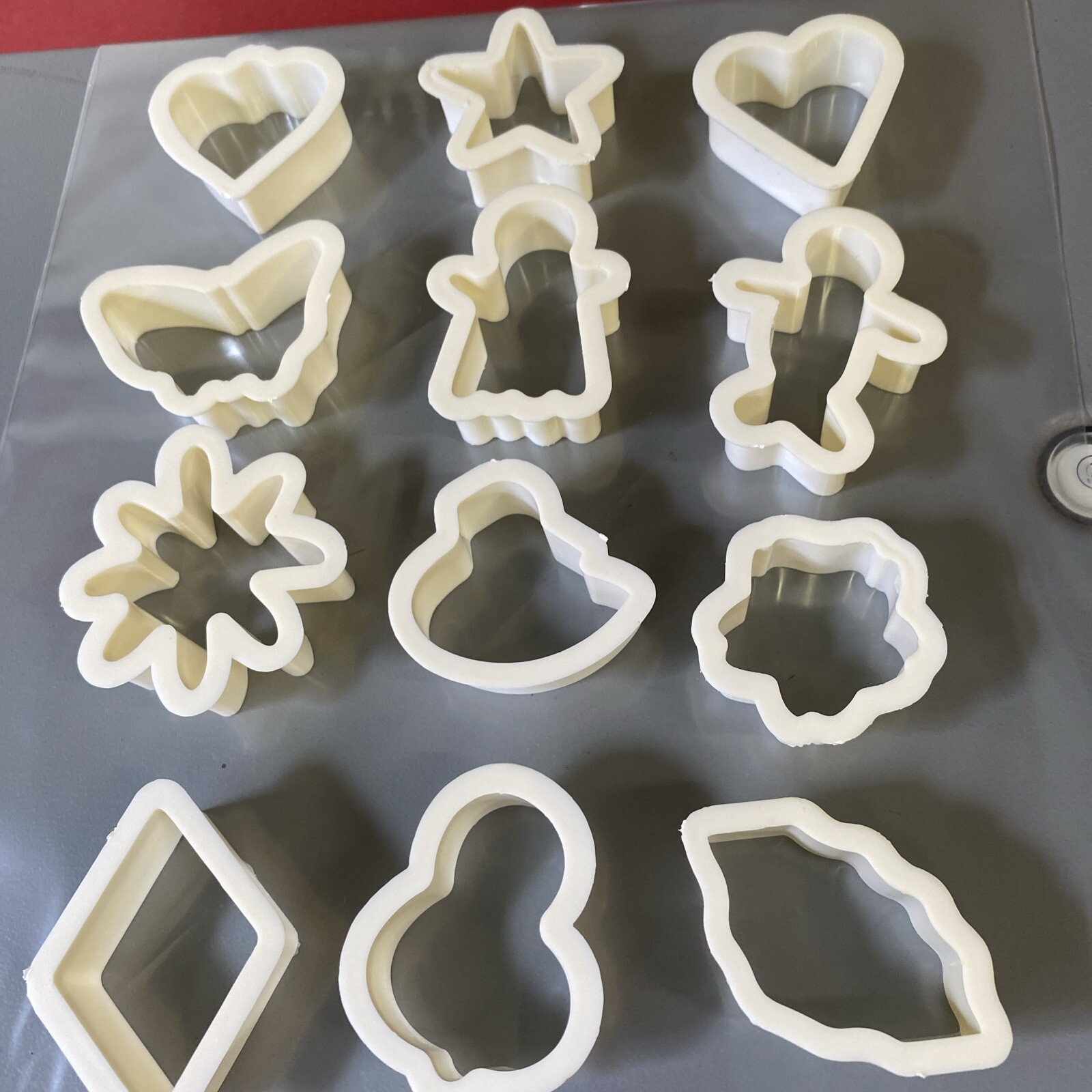 Cookie Cutter Set 12 Pc New Repackaged Crafter Shapes