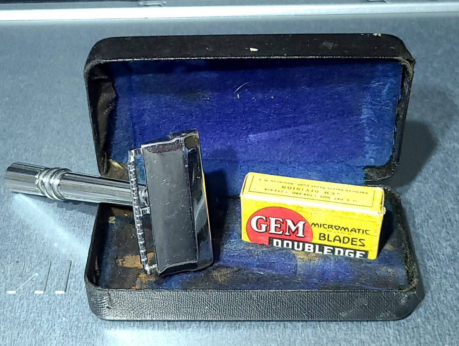 Vintage GEM Micromatic Razor With Original Case & Blade Holder w Box & Blades