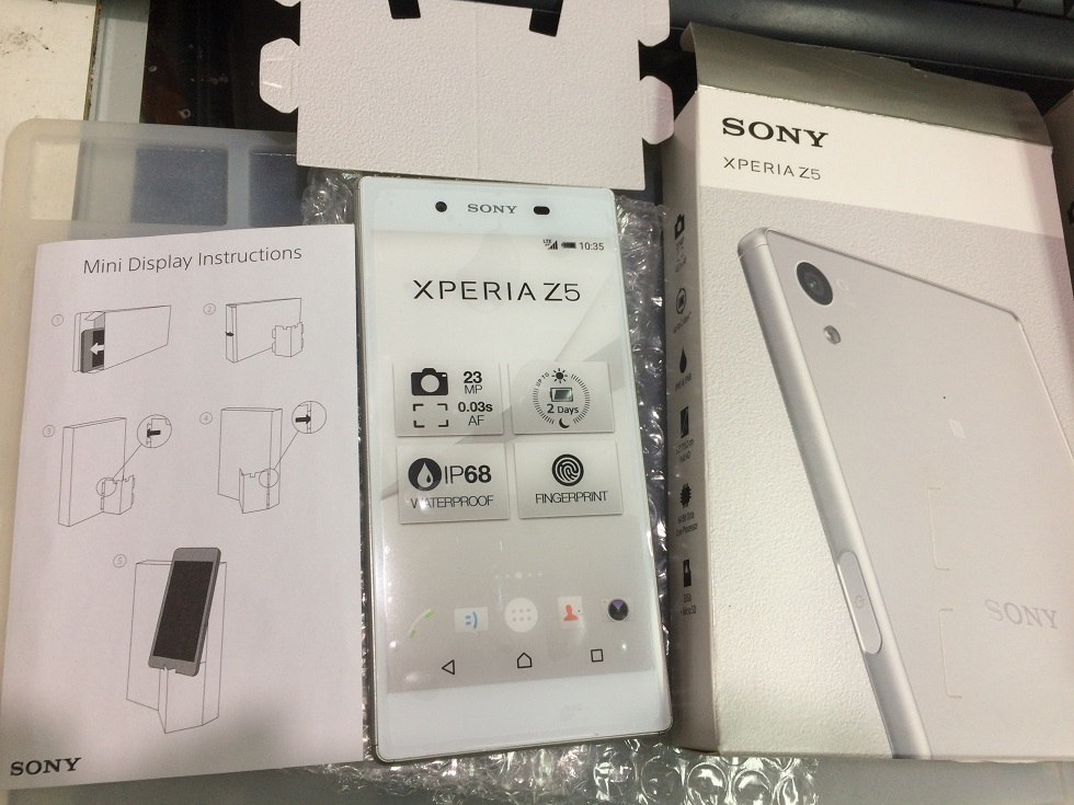 **High Quality**  Dummy Sony Xperia Z5 White   display toy (not real phone)